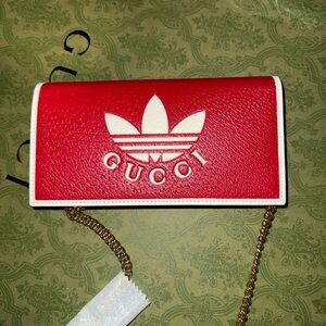Adidas x Gucci Trefoil Wallet on Chain (WOC) – Red & White Leather Crossbody